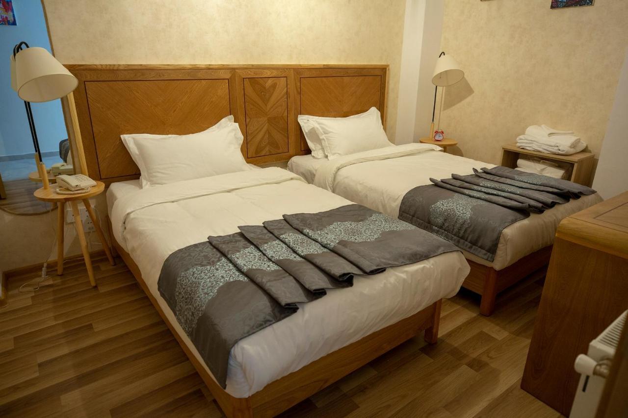 Ornament Boutique Hotel Tbilisi Buitenkant foto