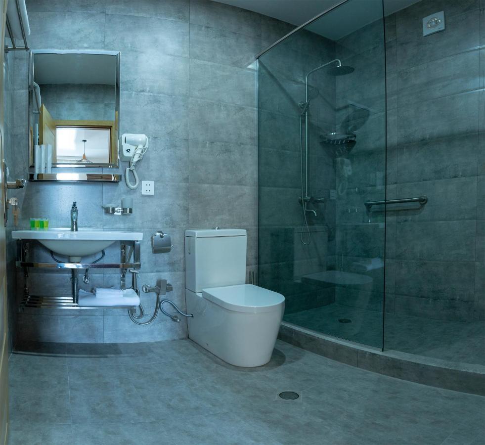 Ornament Boutique Hotel Tbilisi Buitenkant foto